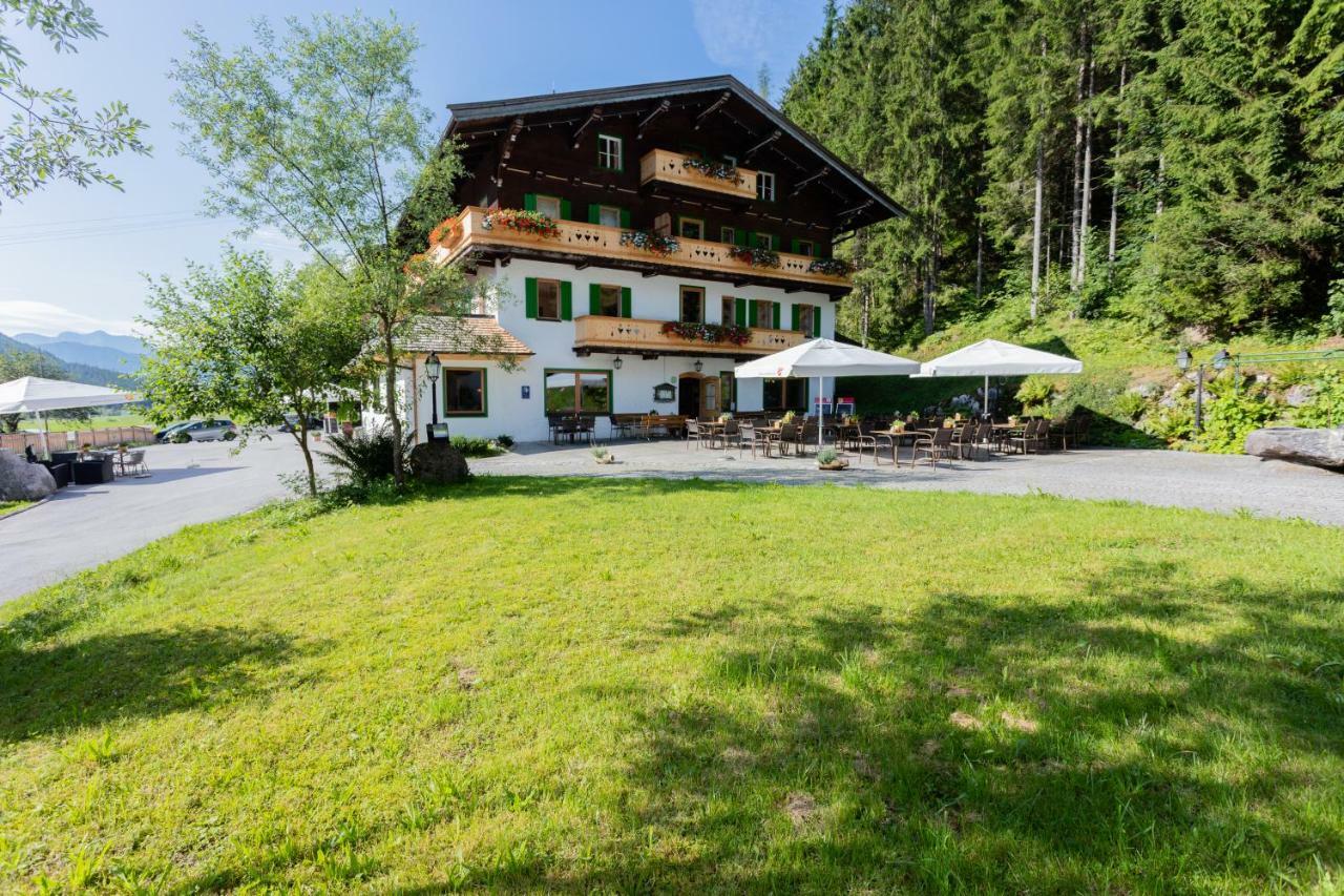Gasthof St. Adolari Sankt Ulrich am Pillersee Exterior foto